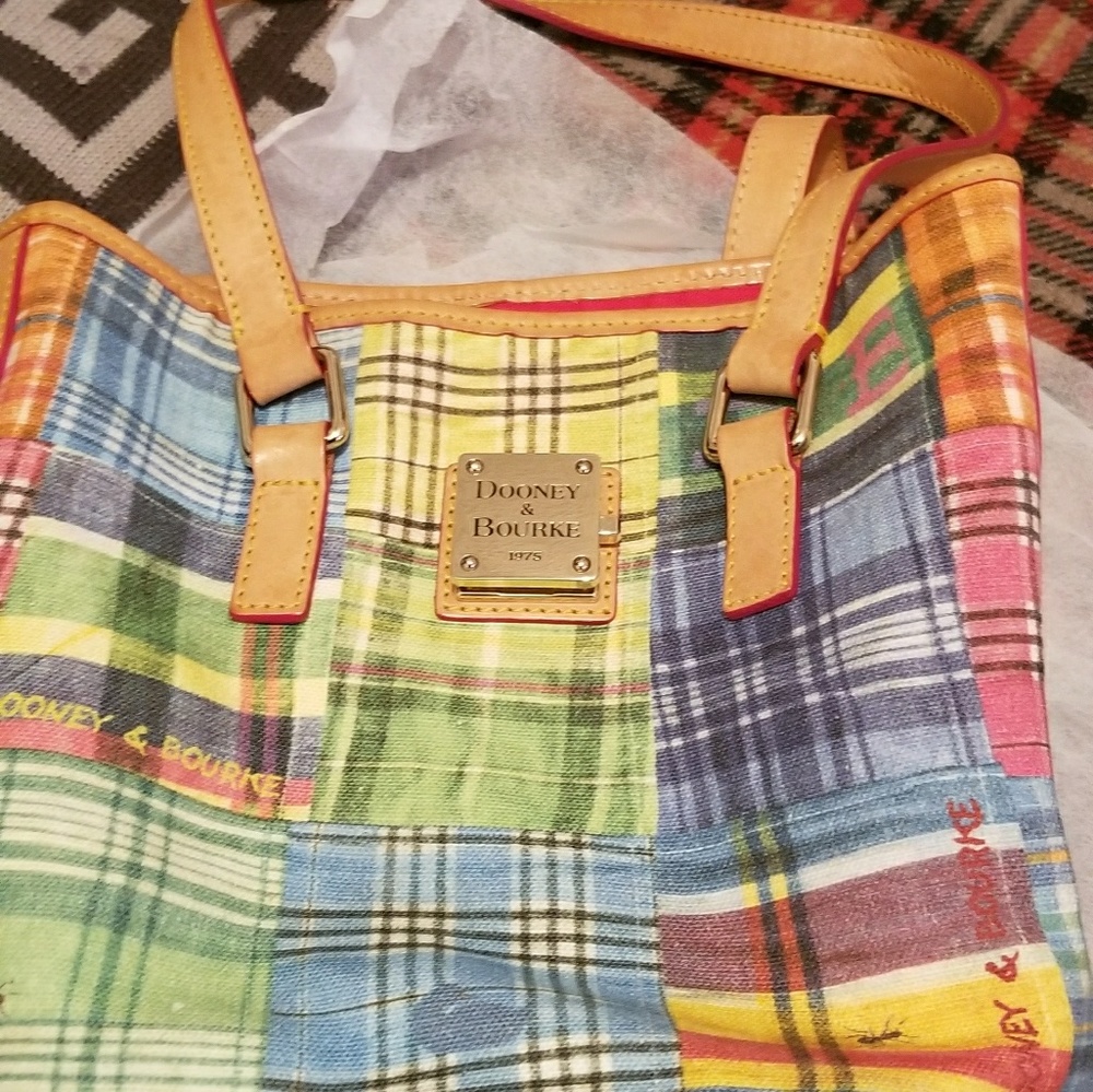 Dooney & Bourke